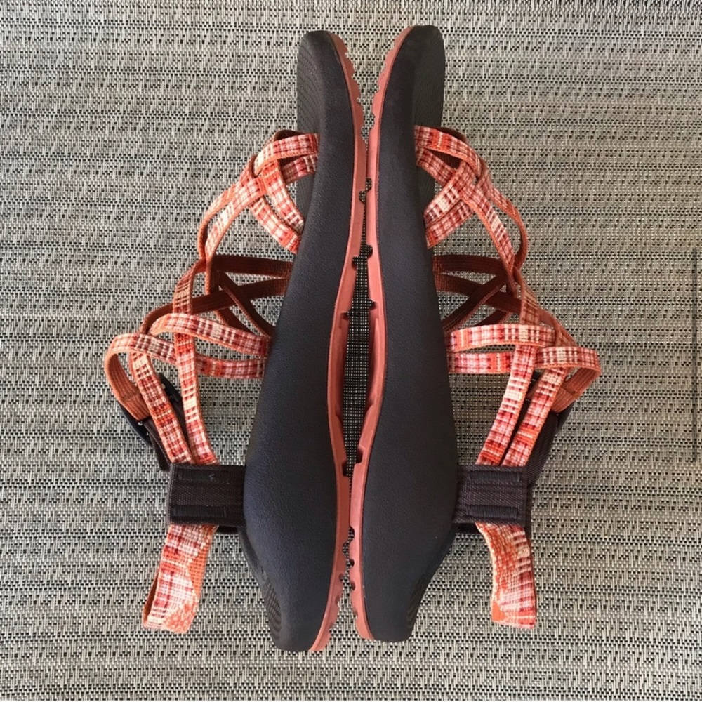 Chacos Orange Strappy Sandals Hiking EUC